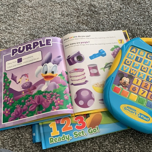 Seven books and Mickey Smart Pad - Picture 4 of 12